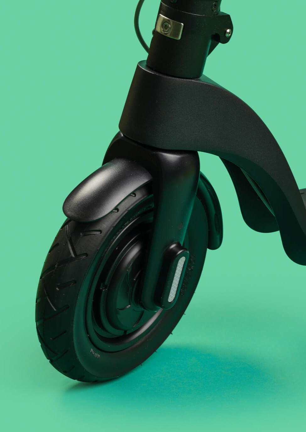 Levy Light Electrical Scooter. The everyday electric scooter, perfect for the daily commute.