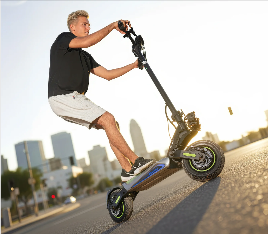 isinwheel GT4 45 MPH Dual Motor Off Road Electric Scooter | 2400W | 50 Mile Long Range | Folding E-Scooter