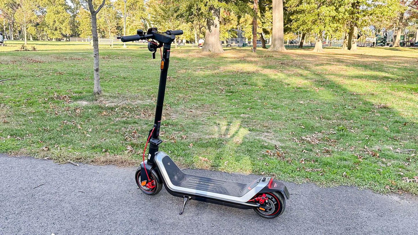 NIU KQi3 Max Multi-Purpose Electric Scooter